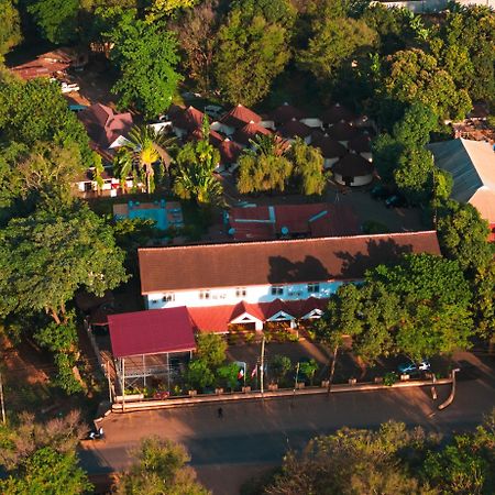 Keys Hotel Μόσι Εξωτερικό φωτογραφία