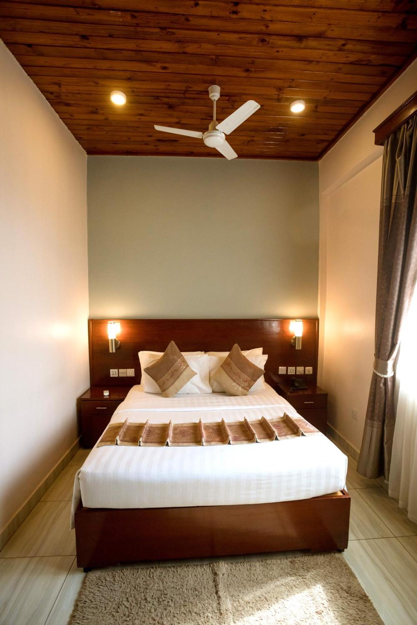 Keys Hotel Μόσι Εξωτερικό φωτογραφία