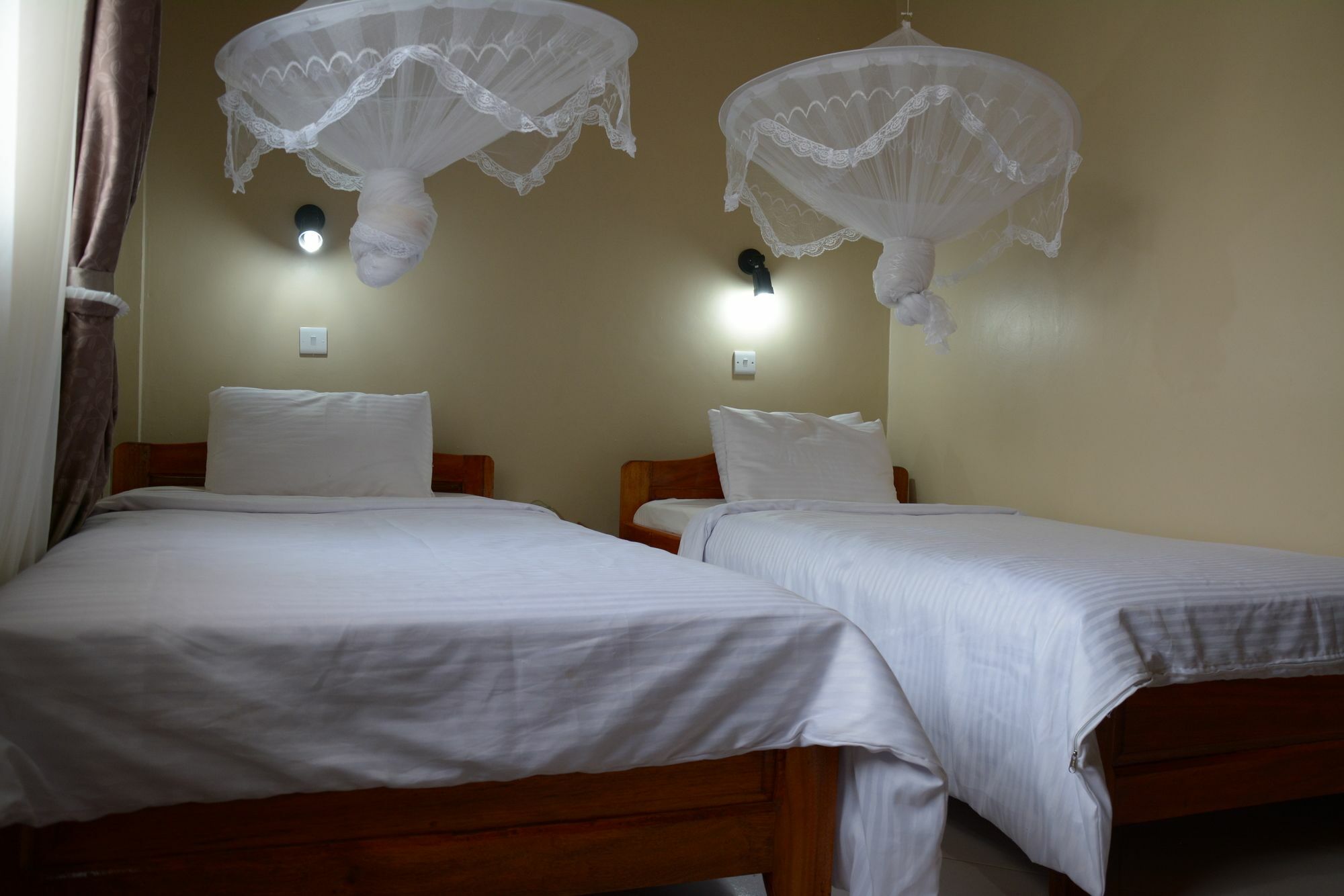Keys Hotel Μόσι Εξωτερικό φωτογραφία